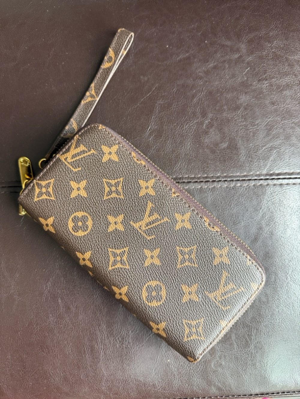 Louis Vuitton Monogram Wristlet Wallet - Brown & Tan